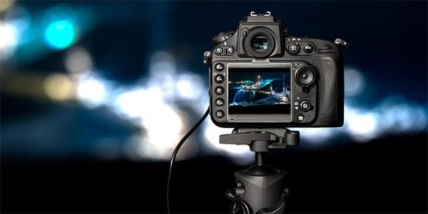 কম আলোয় কীভাবে ভালো ফটো তোলা যায়