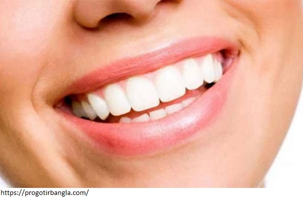 আনারস দাঁতের ব্যাকটেরিয়া থেকে বাঁচাতে পারেঃ