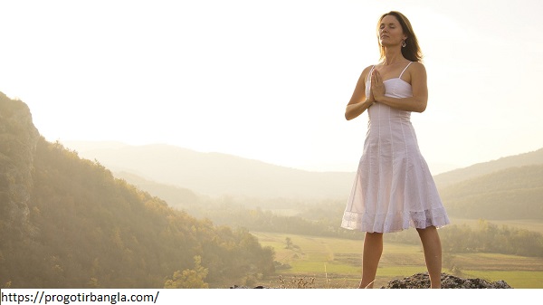 দাঁড়িয়ে মেডিটেশনঃ