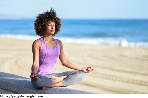 বসে মেডিটেশনঃ