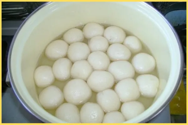 রসগোল্লা বানানোর জন্য যা করতে হবেঃ