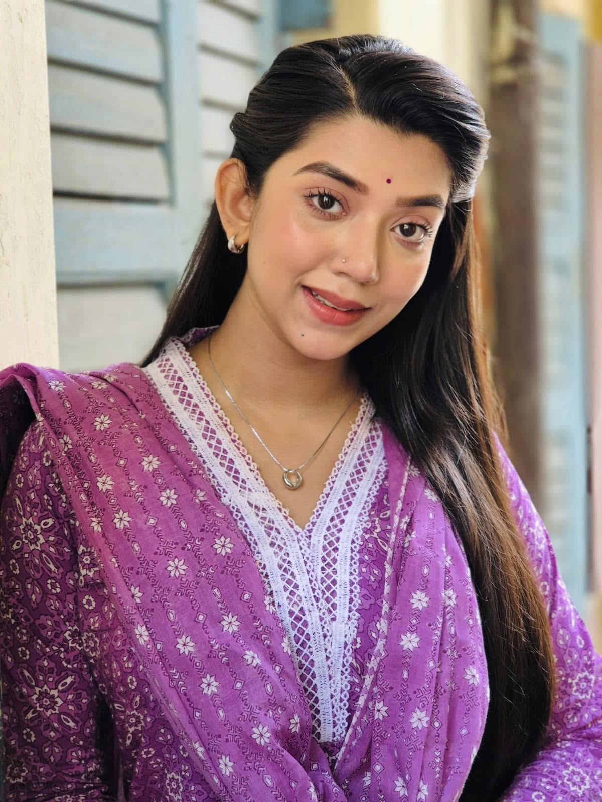 অভিনেত্রী শ্রীতমা বৈদ্য